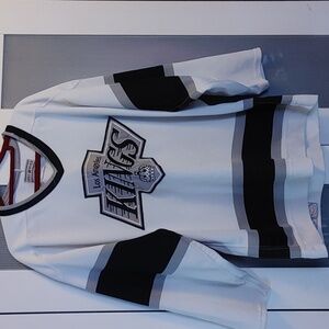 Vintage 90s Los Angeles Kings jersey
